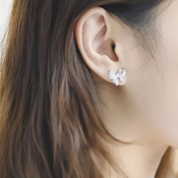 🤍White gold plated bowknot earrings - Picture 3 of 3